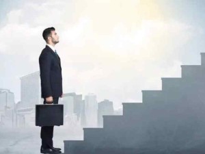 職場(chǎng)中需要注意的"先刨坑,再栽樹"的幾件事讓職場(chǎng)人脫穎而出